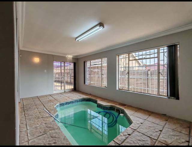 3 BEDROOM HOUSE FOR SALE IN RISIVILLE